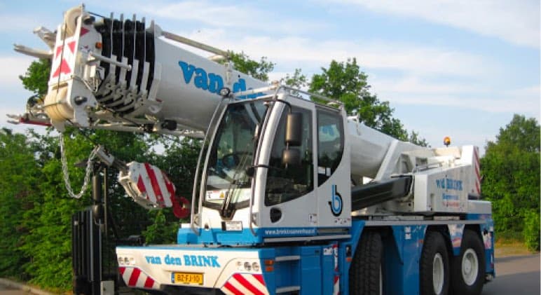 Van den Brink hoogwerker en kraanverhuur